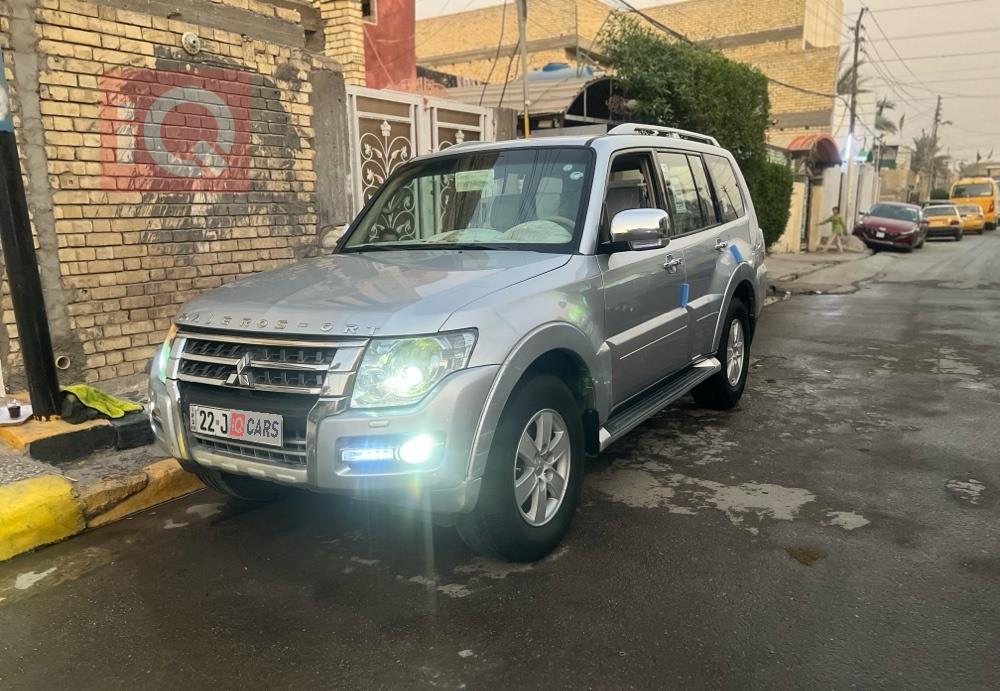 ميتسوبيشي باجيرو